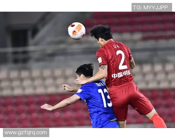 天津泰达与上海申花激战正酣精彩直播尽在眼前不容错过