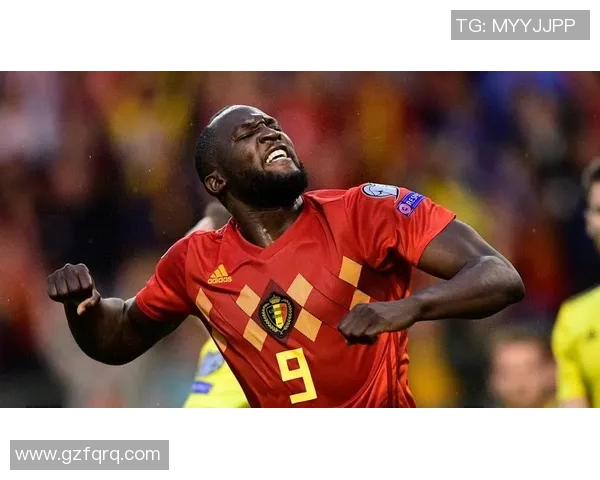 卢卡库的传奇之路：从天才少年到世界级前锋的蜕变与挑战