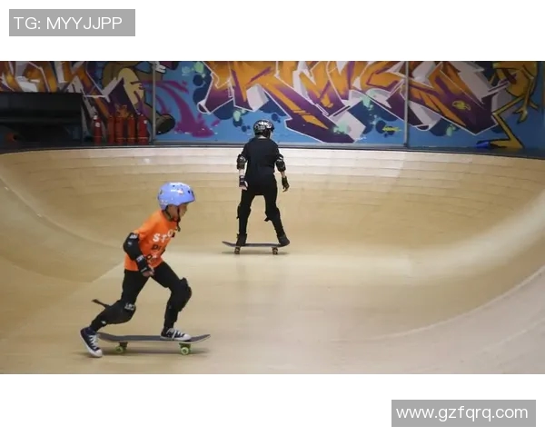 王军畅谈滑板人生：从初学者到行业先锋的成长之路